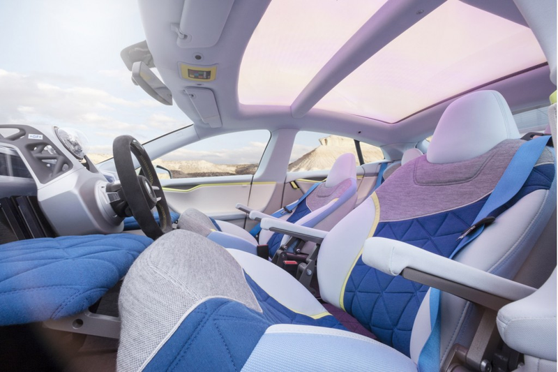 Illustration for article titled The Rinspeed XchangE Is A Crazy Driverless Tesla You Can Live In